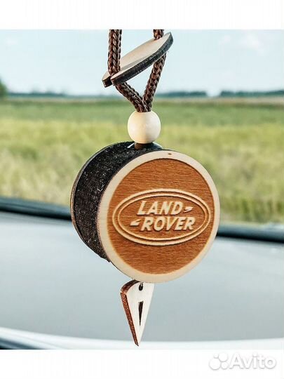 Ароматизатор подвеска деревянная в авто Land Rover