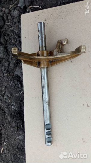 Вилка 1-2-ой передач Renault, mitsubishi