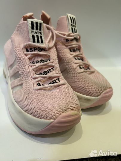 Кроссовки на девочку 36 на большой подошве