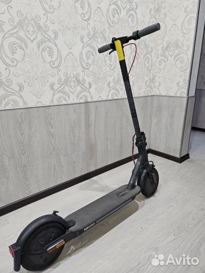 Электросамокат xiaomi mi electric scooter 3 Lait