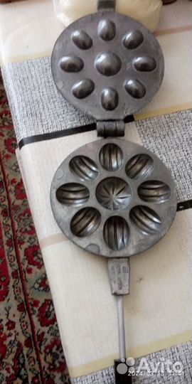 Вафельница орешница