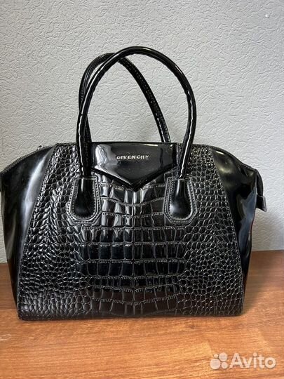 Сумка givenchy