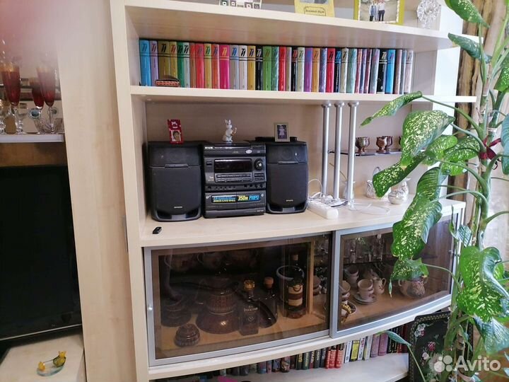 Стенка в гостиную