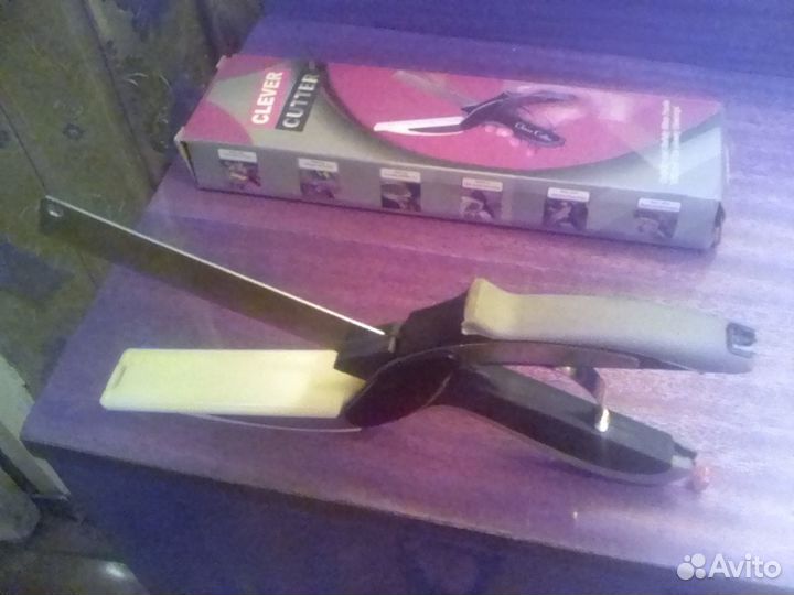 Кухонные нож ножницы разделочная доска 2в1