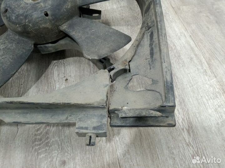 Вентилятор радиатора Mitsubishi Lancer 9 1.6 2005