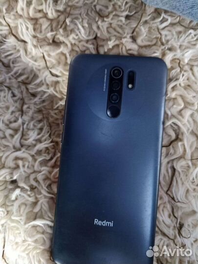 realme 1, 4/64 ГБ