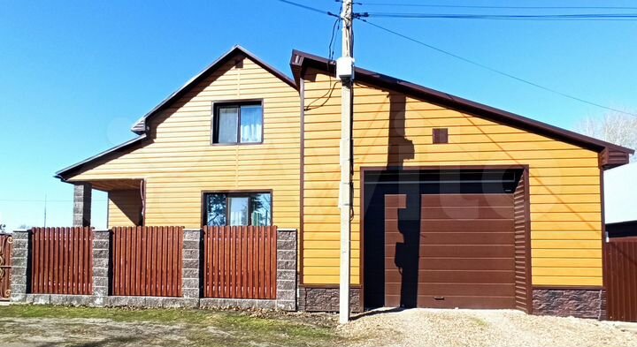 Коттедж 120 м² на участке 8 сот.