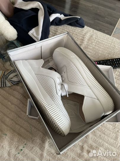 Кроссовки женские 38 размер натуральная кожа