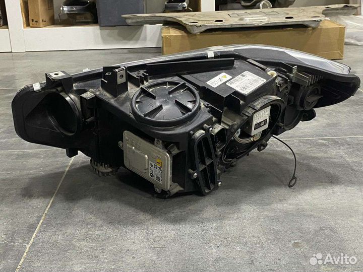 Фара оригинал BMW F32 передняя правая