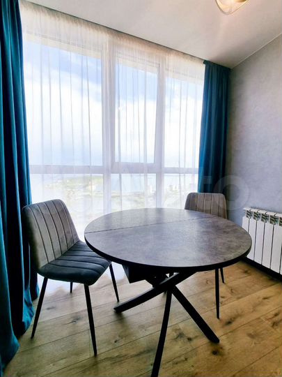 2-к. квартира, 40 м², 21/24 эт.