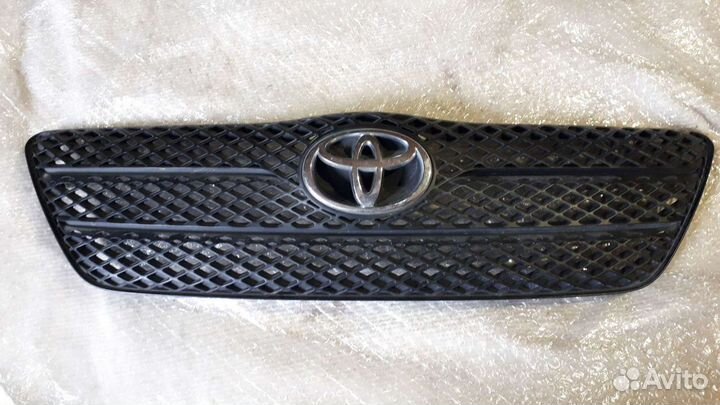Решётка радиатора Toyota Corolla 120