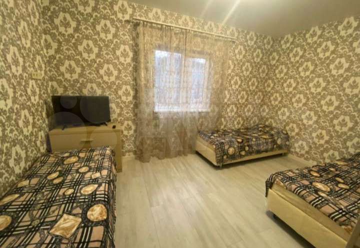 Дом 40 м² на участке 1 сот.