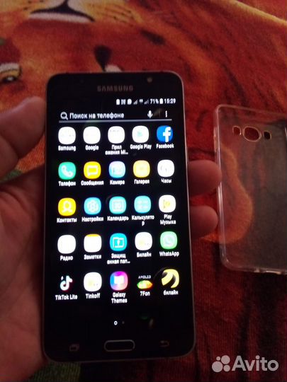 Samsung Galaxy J7 (2016), 2/16 ГБ