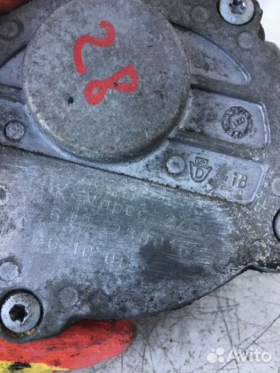 Насос вакуумный Mercedes Cls C219 OM642 3.0 CDI