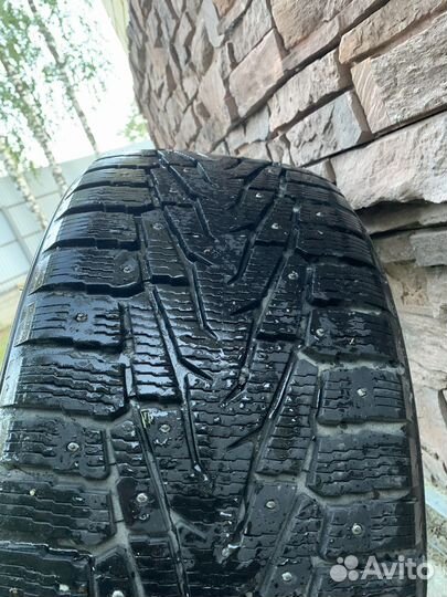 Nokian Tyres Hakkapeliitta 7 SUV 275/45 R20