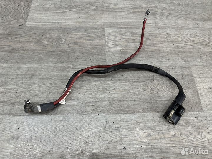 Клемма аккумулятора плюс VW Tiguan