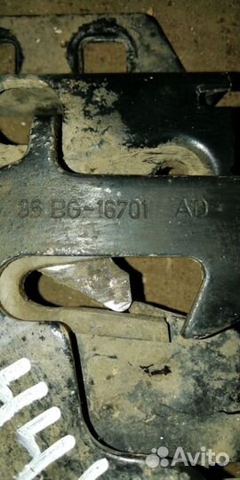 Замок капота Ford Mondeo II 96bg16701ad