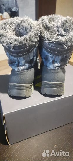 Продам зимние ботинки 