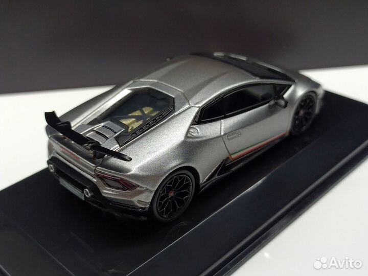 1:43 Lamborghini Huracan Performante 2017
