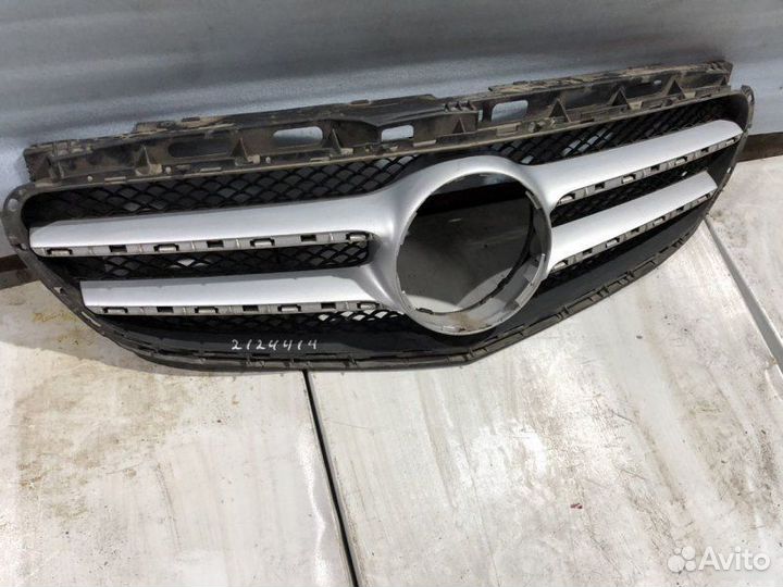 Решетка радиатора Mercedes-Benz E-Class W212