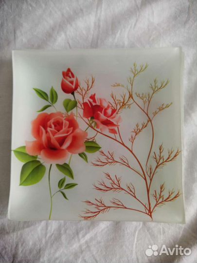 Квадратные тарелки