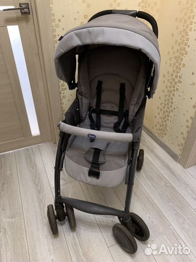 Прогулочная коляска chicco simplicity top