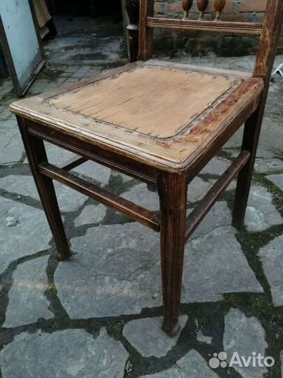 Антикварные дубовые стулья