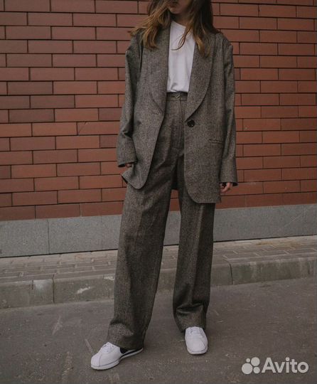 Брючный костюм