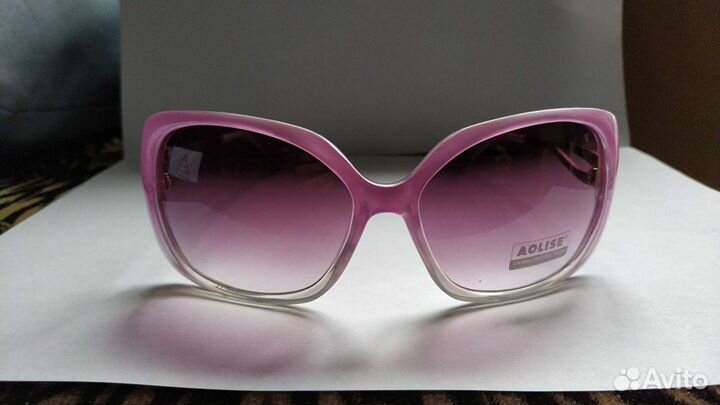 Очки солнцезащитные