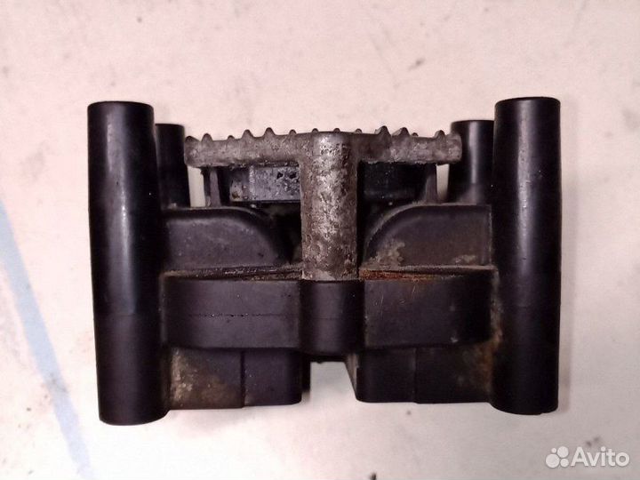 Катушка зажигания Audi A3 8L 1999