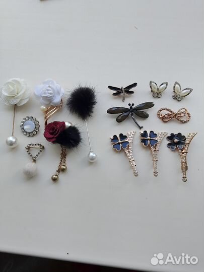 Броши для театрала