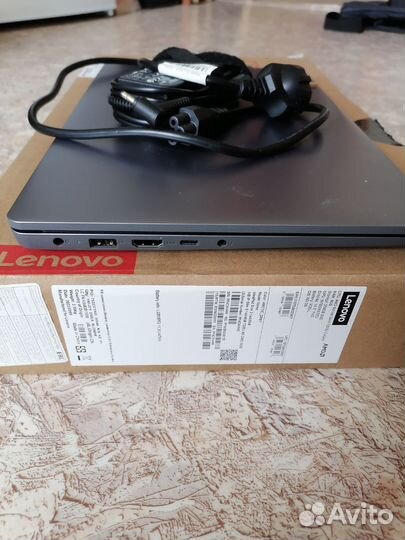Ноутбук lenovo