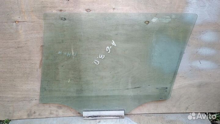 Стекло двери задней правой Универсал Астра Г