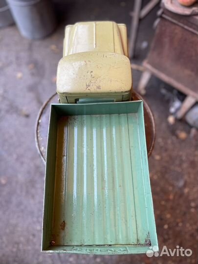 Модель грузовика уралец