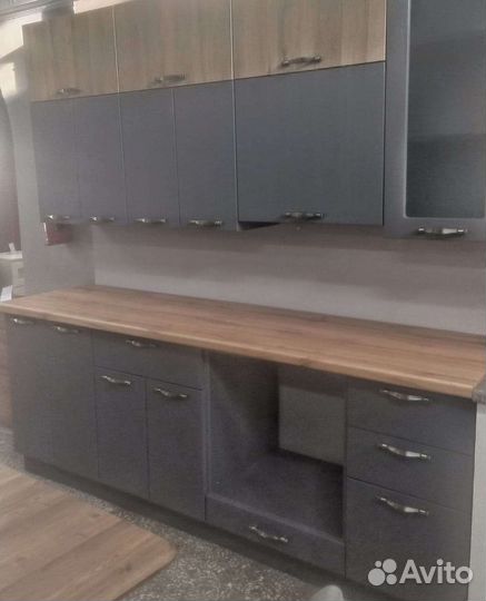 Кухня новая 2,2 м