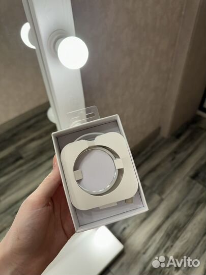 Беспроводная зарядка для iPhone