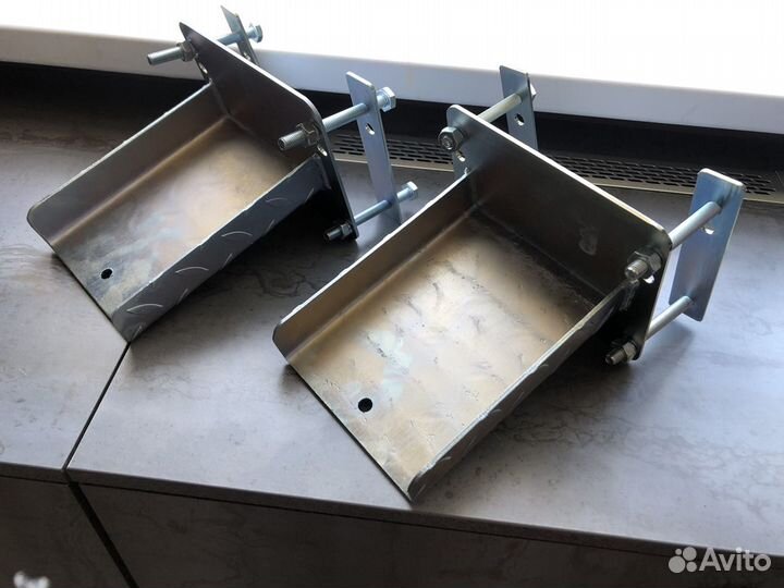 Подножка для лодочных прицепов к-т 2шт