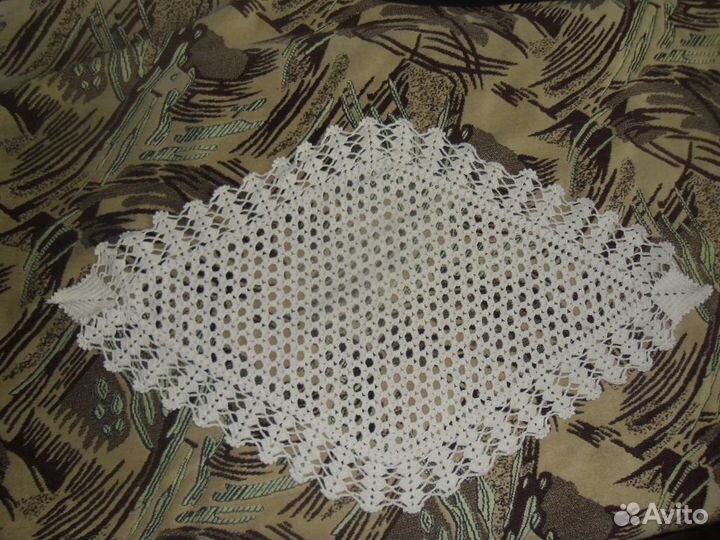 Вязаная салфетка