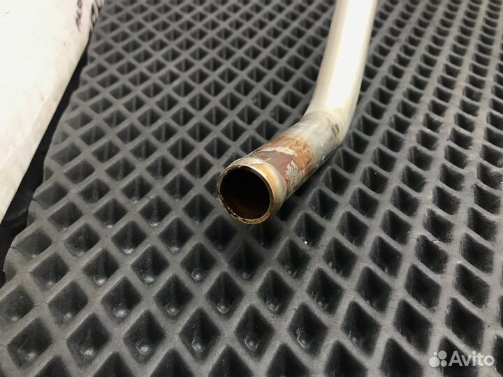 81619600739 Трубка отопителя