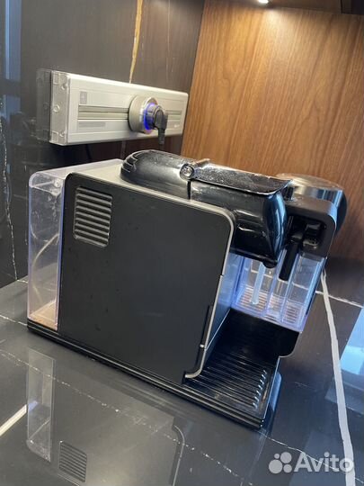 Кофемашина nespresso с капучинатором