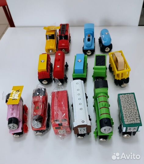 Паровоз томас и вагоны для деревянной дороги