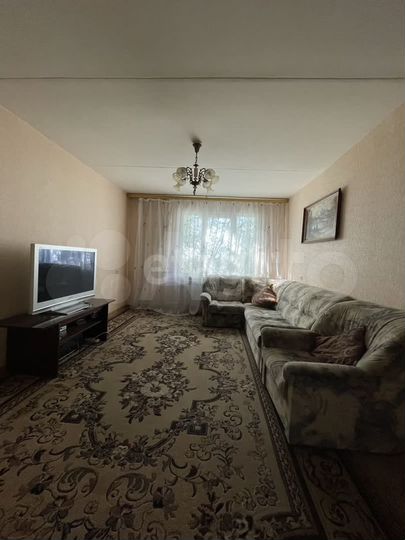 3-к. квартира, 55 м², 3/9 эт.