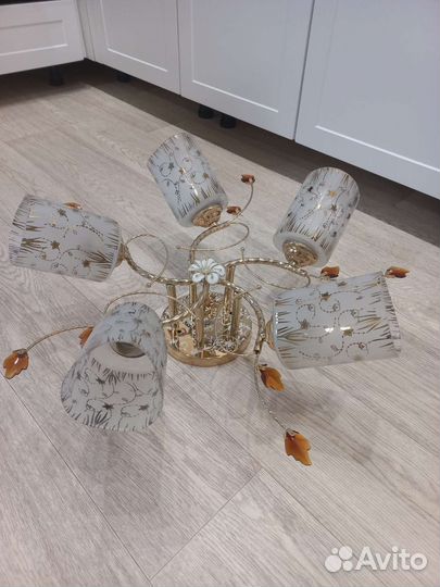 Люстра потолочная б/у