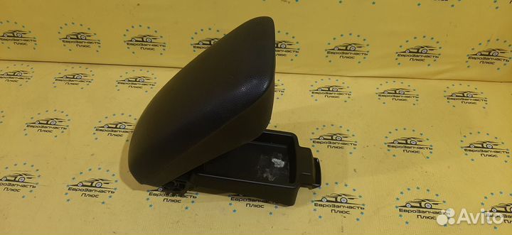 Подлокотник Kia Ceed 1