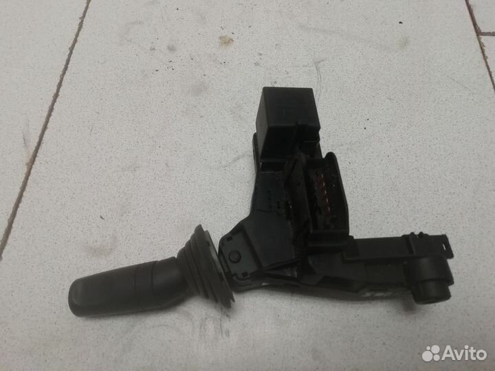 Переключатель поворотов подрулевой