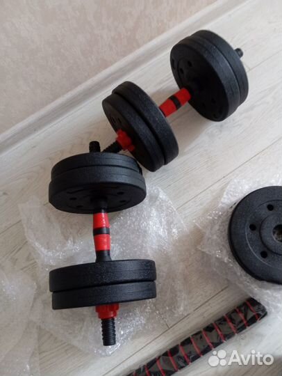 Набор гантелей 2 по 10 кг с соединительным элемент