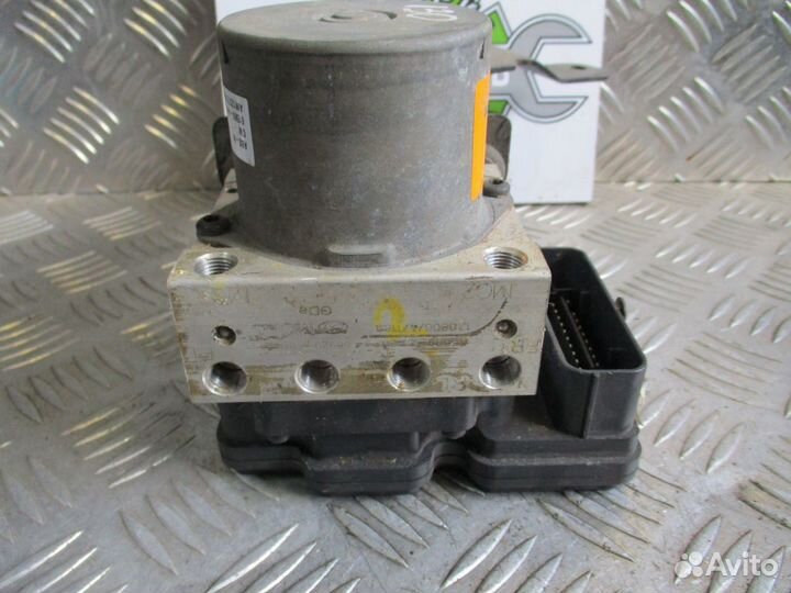 Блок ABS (насос ) для Hyundai i30 2013г