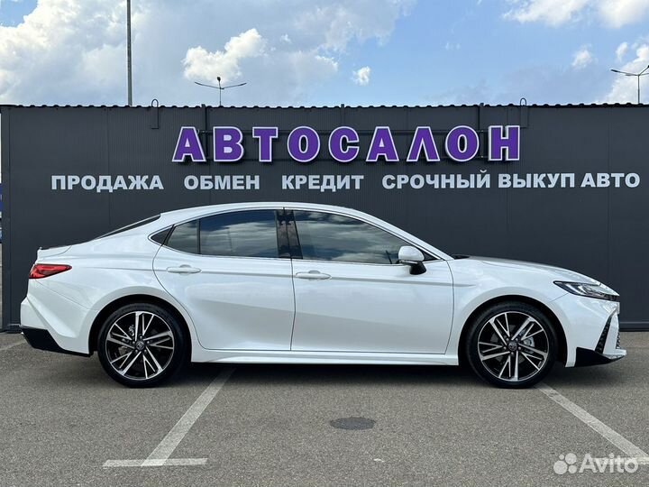 Toyota Camry 2.0 CVT, 2024, 45 км