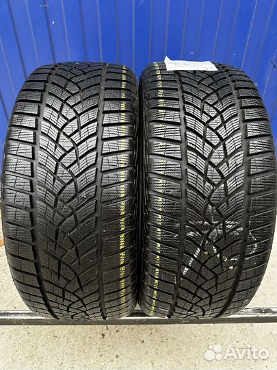 Goodyear UltraGrip Performance 235/45 R18