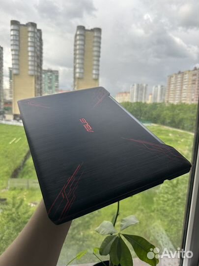 Игровой ноутбук asus